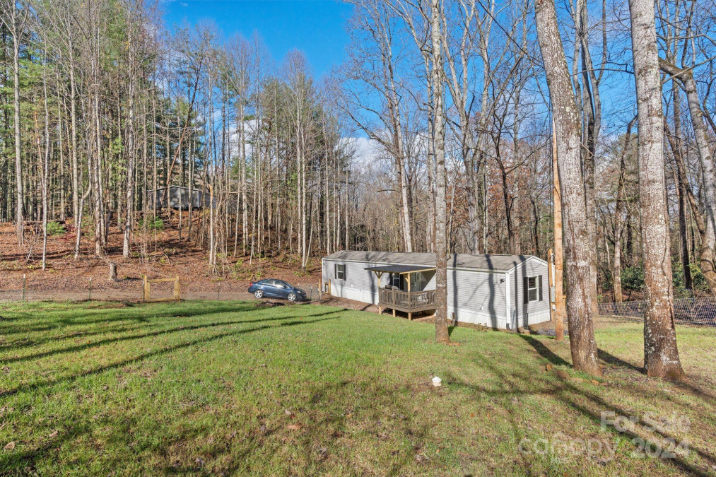 29 Long Ridge Rd Candler, NC 28715