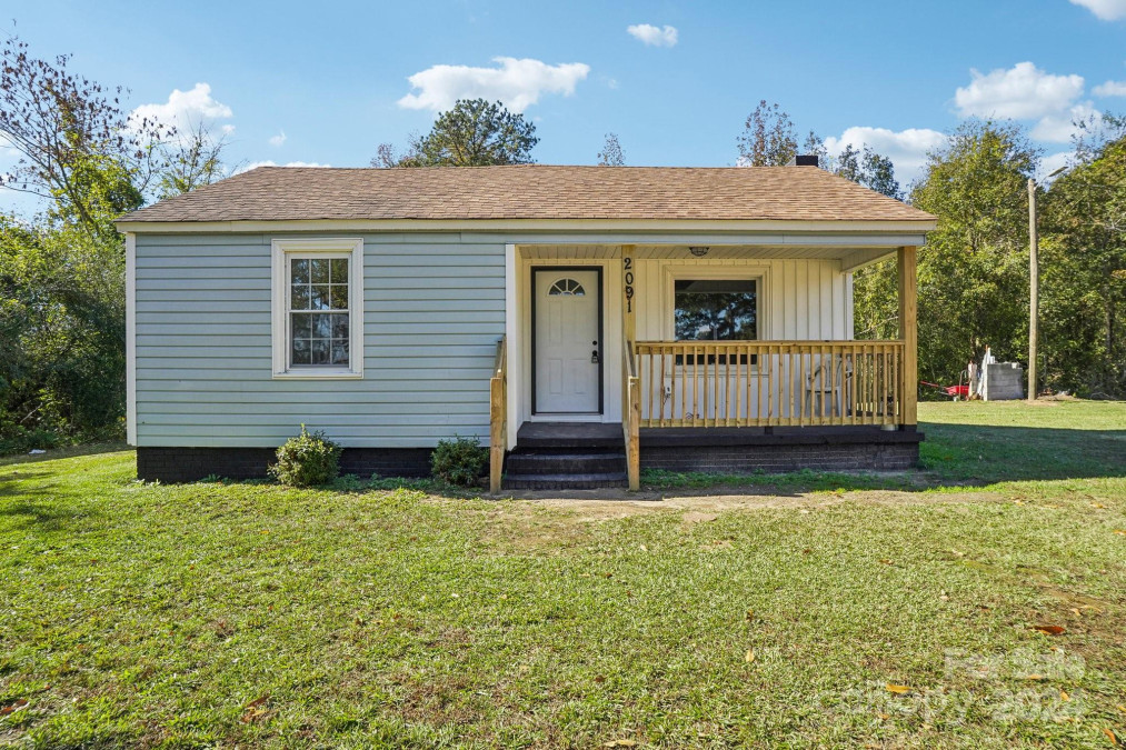 2091 Catawba River Rd Fort Lawn, SC 29714