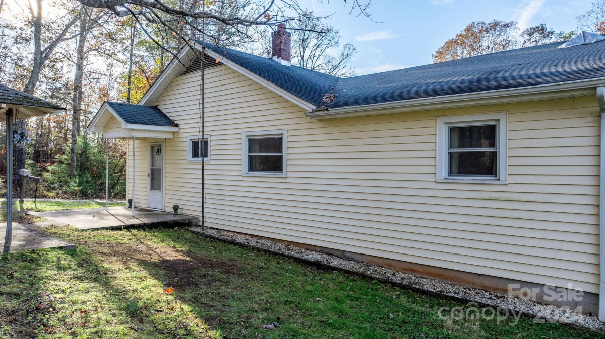 202 Drexel Rd Morganton, NC 28655