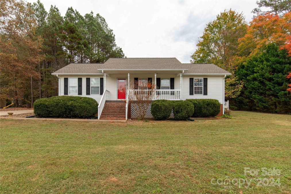 638 Mosteller Dr Lancaster, SC 29720