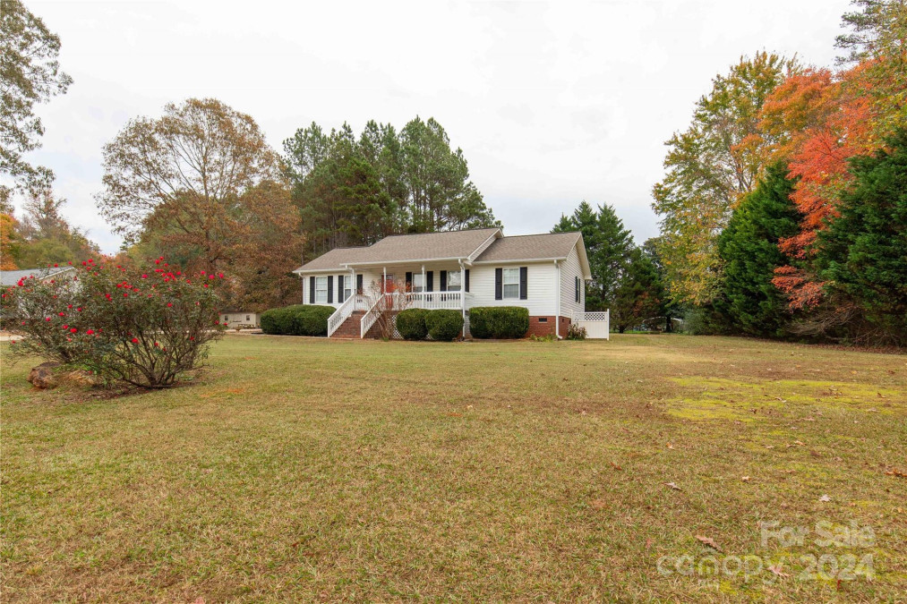 638 Mosteller Dr Lancaster, SC 29720