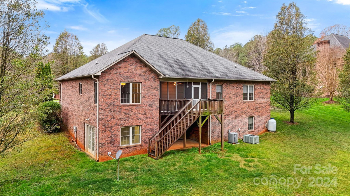 5358 Beacon Ridge Dr Granite Falls, NC 28630