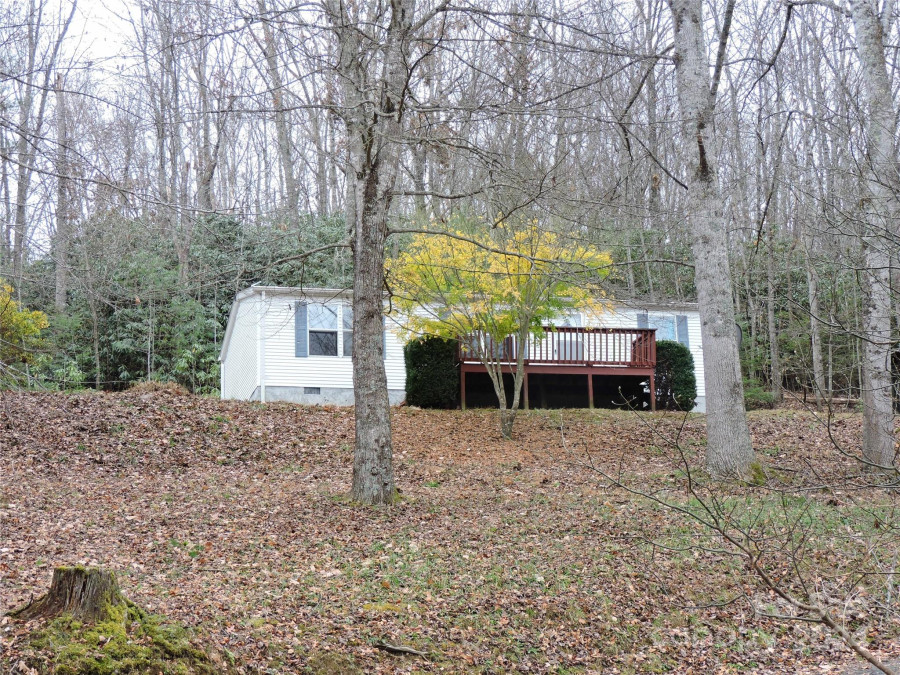 2271 Gouges Creek Rd Spruce Pine, NC 28777