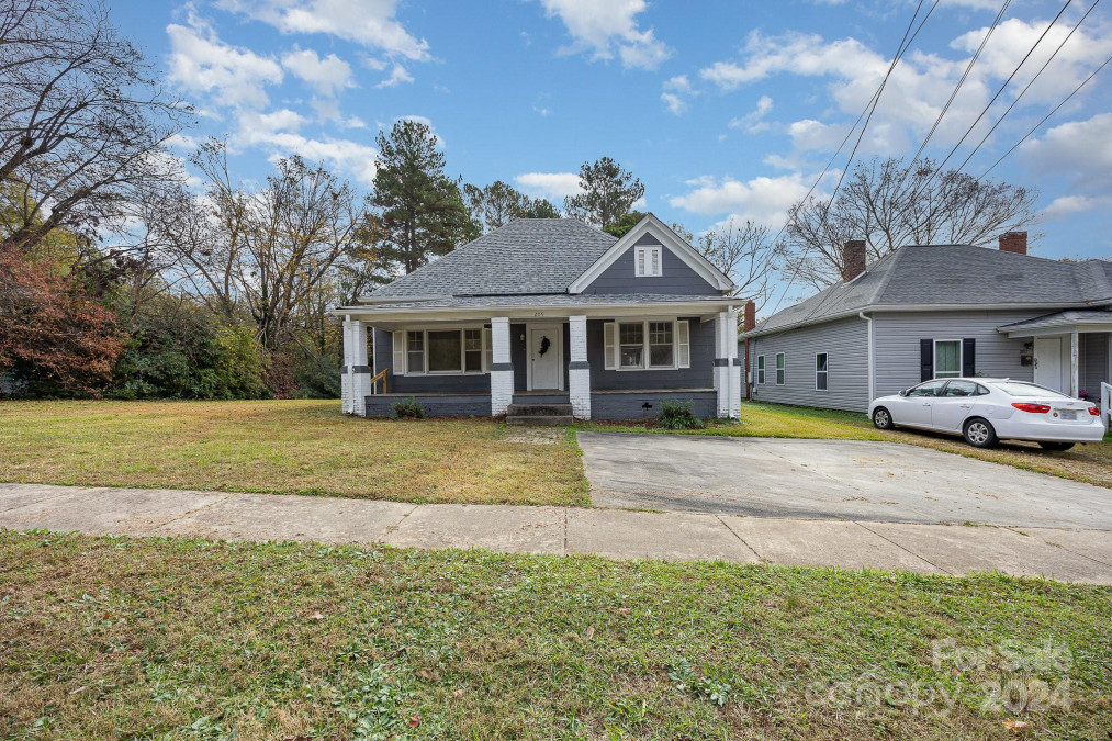 209 Yadkin Ave Spencer, NC 28159