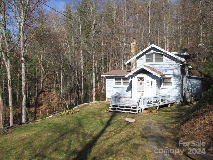 347 Elk Rd Sylva, NC 28779