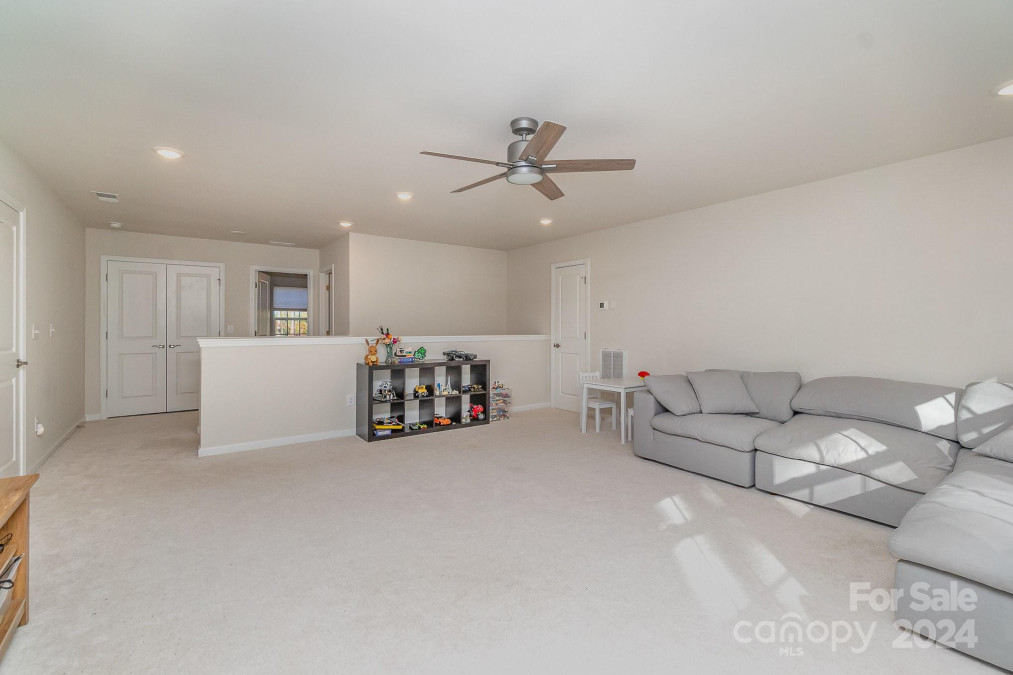 11132 Dappled Light Trl Charlotte, NC 28227