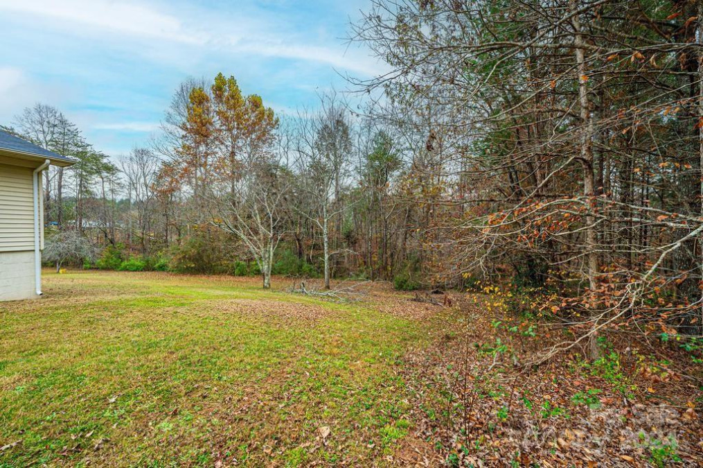 1348 Cube Dr Valdese, NC 28690