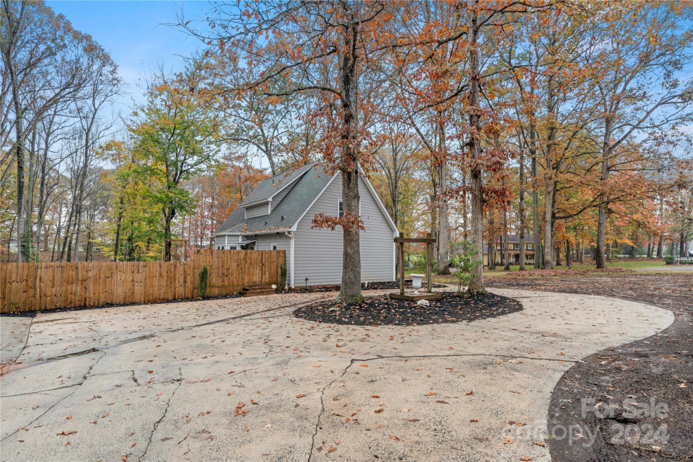 421 Saddlewood Dr Gastonia, NC 28056