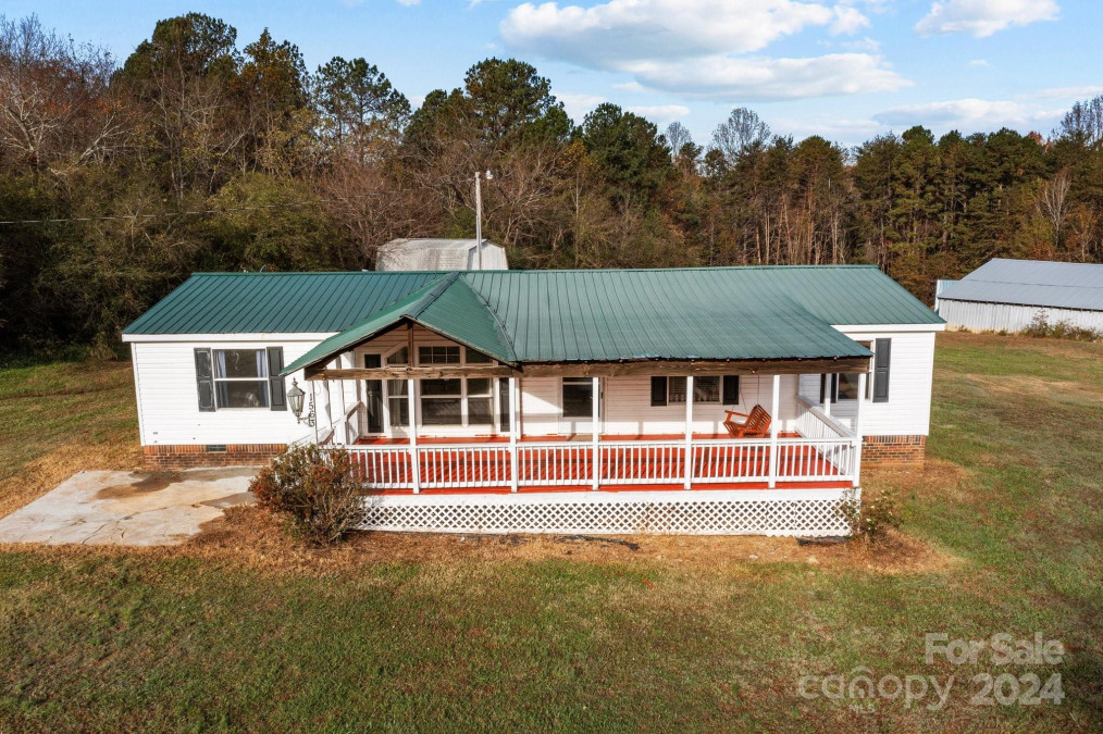 1563 Lee Huss Ln Lincolnton, NC 28092