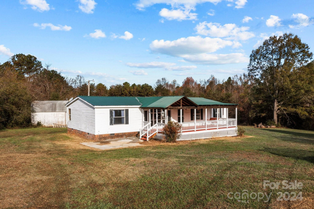 1563 Lee Huss Ln Lincolnton, NC 28092