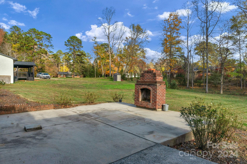 3704 Pinecrest Dr Gastonia, NC 28056