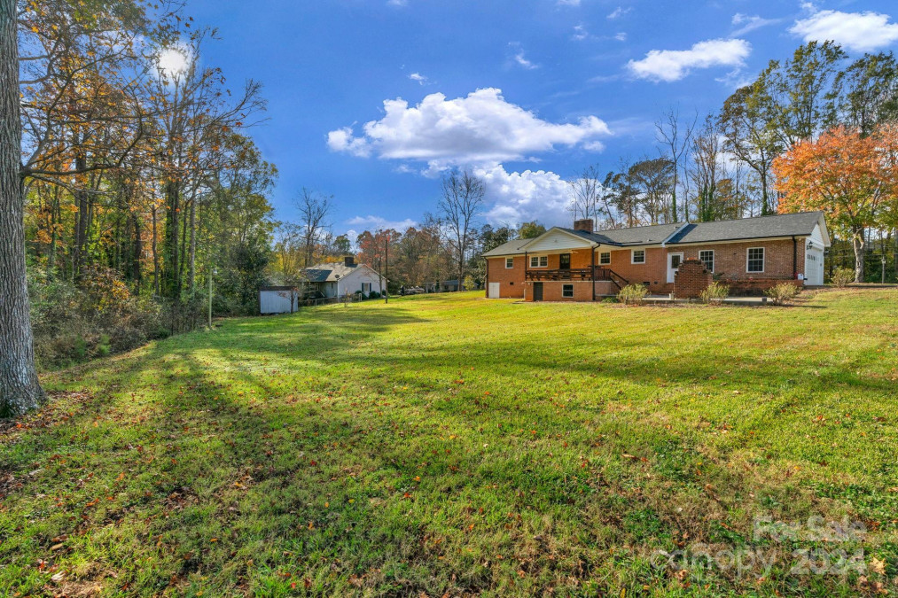 3704 Pinecrest Dr Gastonia, NC 28056