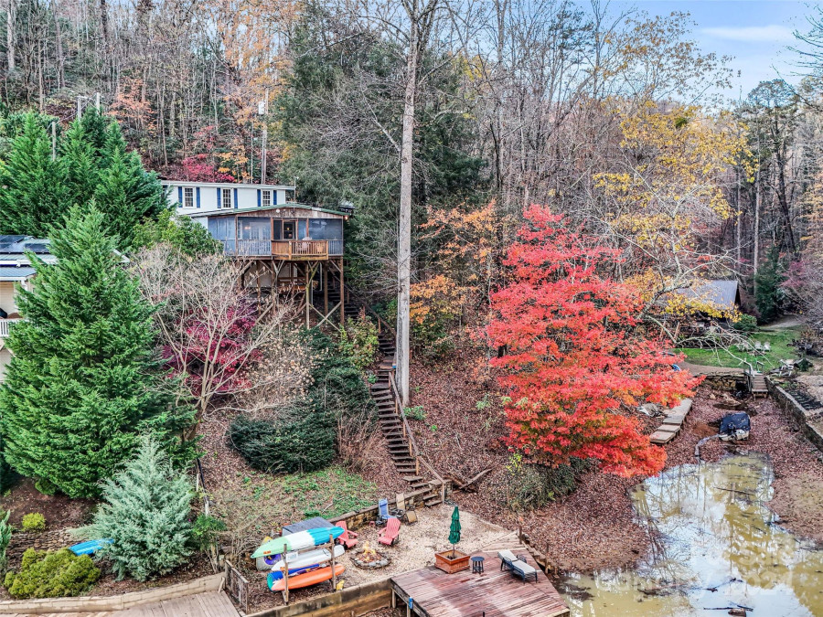 291 Tryon Bay Cir Lake Lure, NC 28746