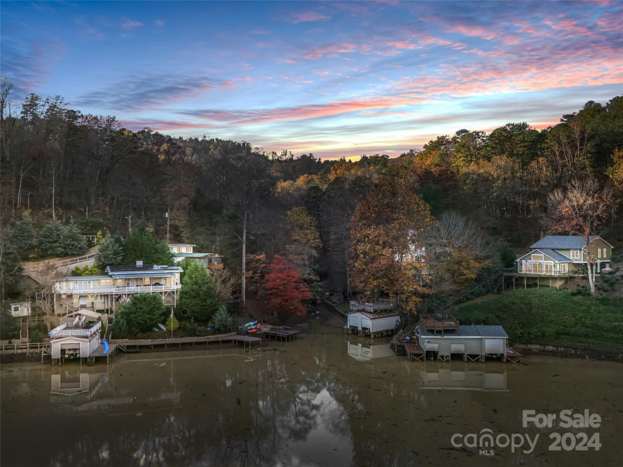 291 Tryon Bay Cir Lake Lure, NC 28746