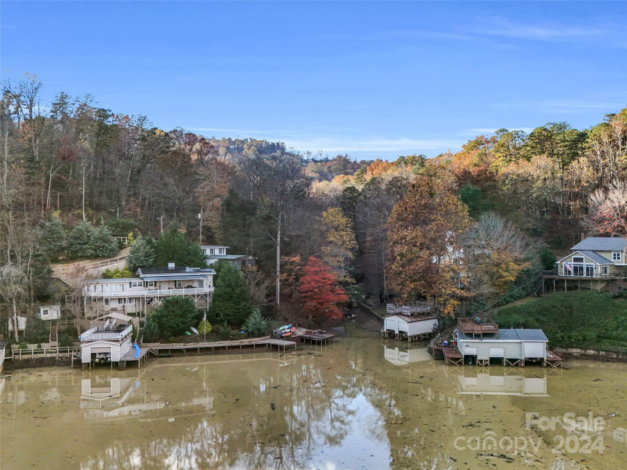 291 Tryon Bay Cir Lake Lure, NC 28746