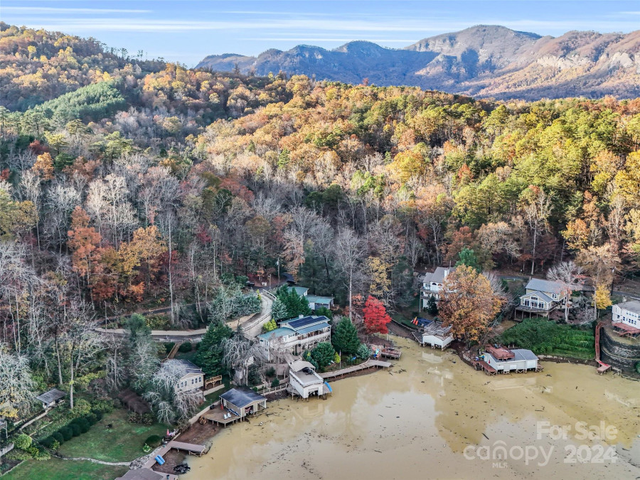 291 Tryon Bay Cir Lake Lure, NC 28746