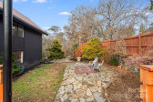 20 Nichols Hill Dr Asheville, NC 28804