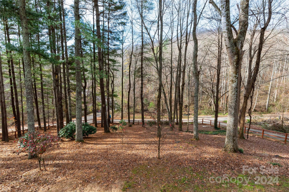 140 White Oak Gap Rd Asheville, NC 28803