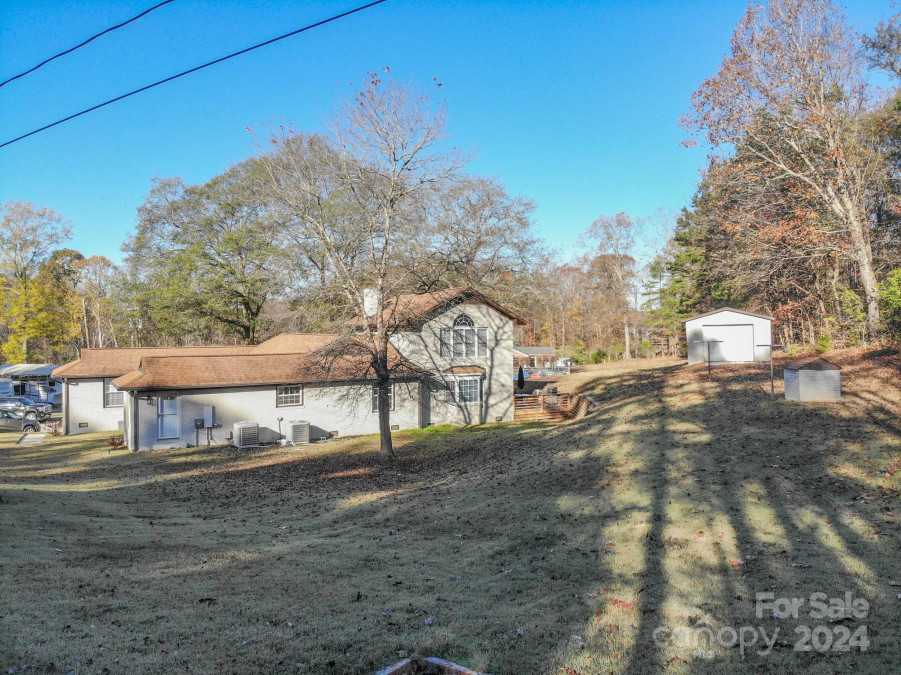 201 Wenda Pl Mount Holly, NC 28120