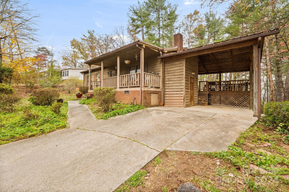 2936 Nc 126 Hw Morganton, NC 28655