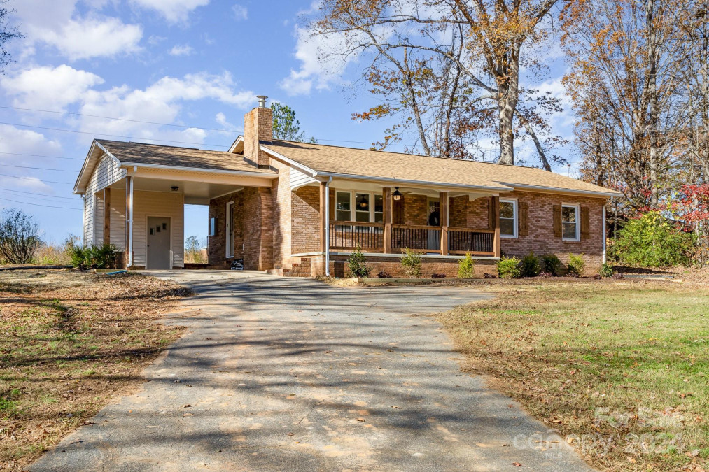 175 Bostian Lake Rd Statesville, NC 28677