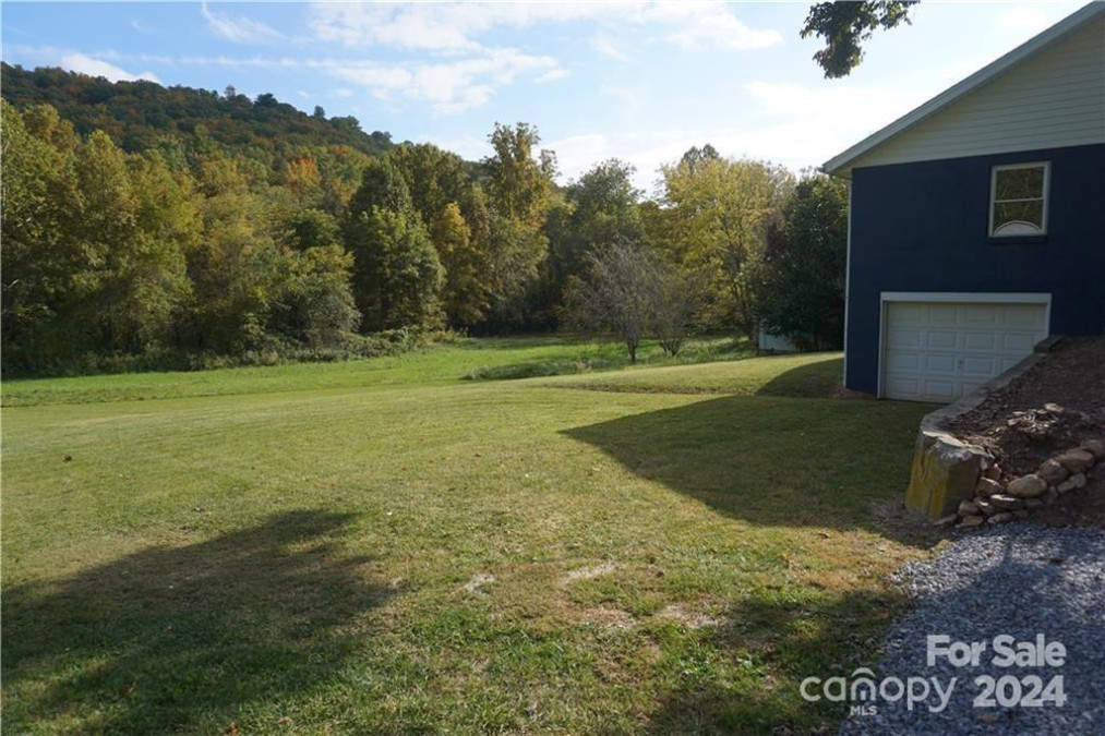 295 Merrills Cove Rd Asheville, NC 28803