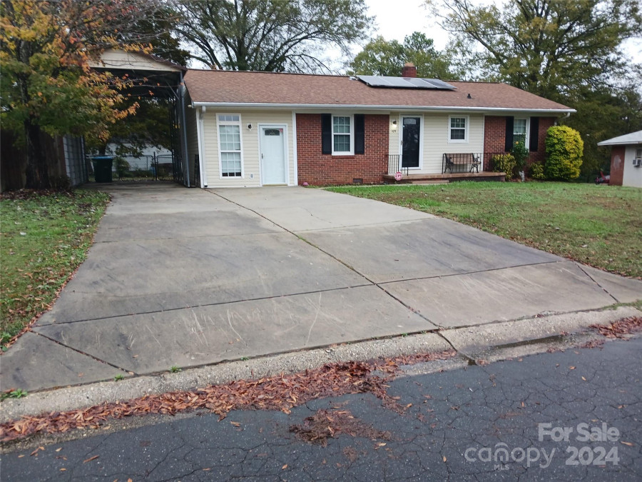 105 Marine Dr Pineville, NC 28134