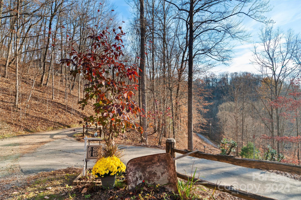 130 Chub Rd Sylva, NC 28779