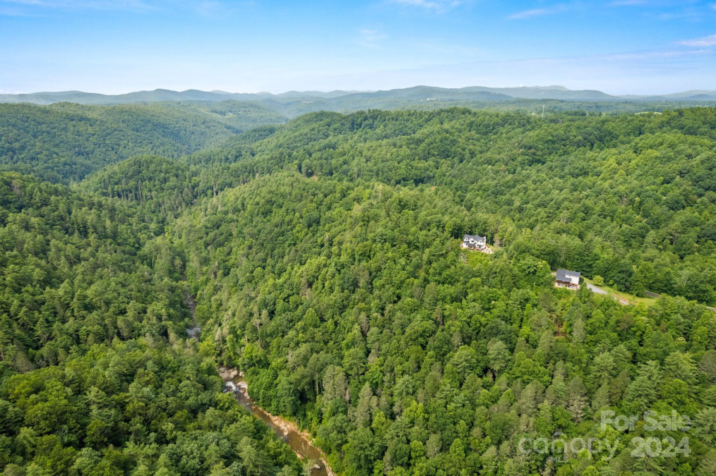 693 Gallimore Rd Flat Rock, NC 28731