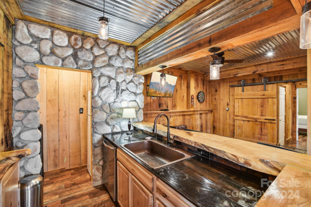 501 Bolt Rd Lake Lure, NC 28746