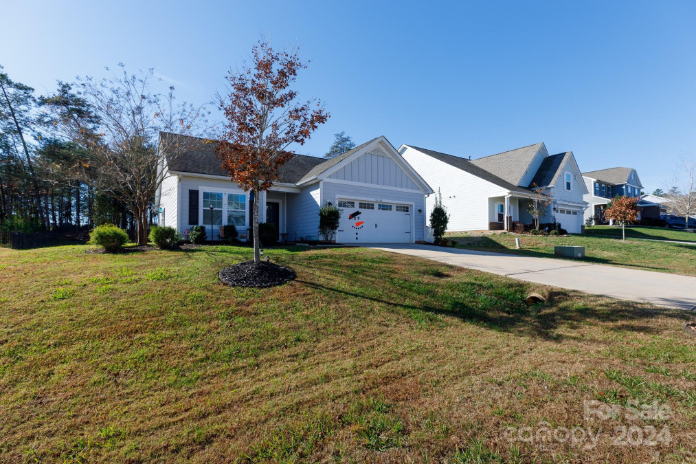 16142 Commodore Dr Lancaster, SC 29720