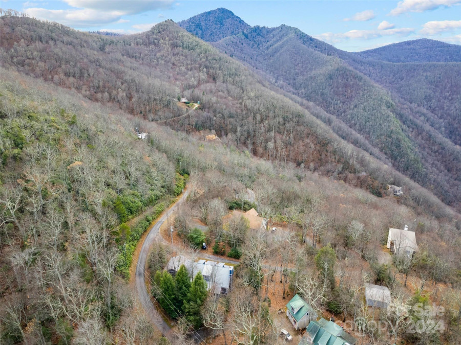 12 Belisle Ln Maggie Valley, NC 28751