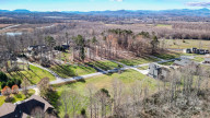 574 Skytop Farm Ln Hendersonville, NC 28791