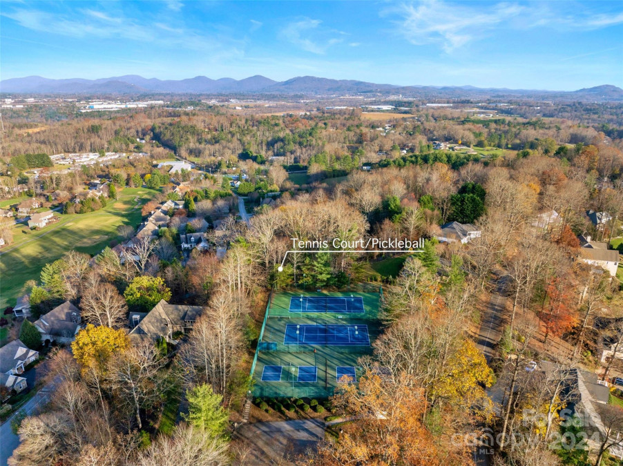 160 Fairway Falls Rd Mills River, NC 28759