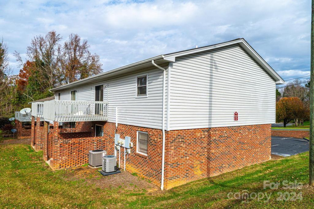 123 23rd St Hickory, NC 28601