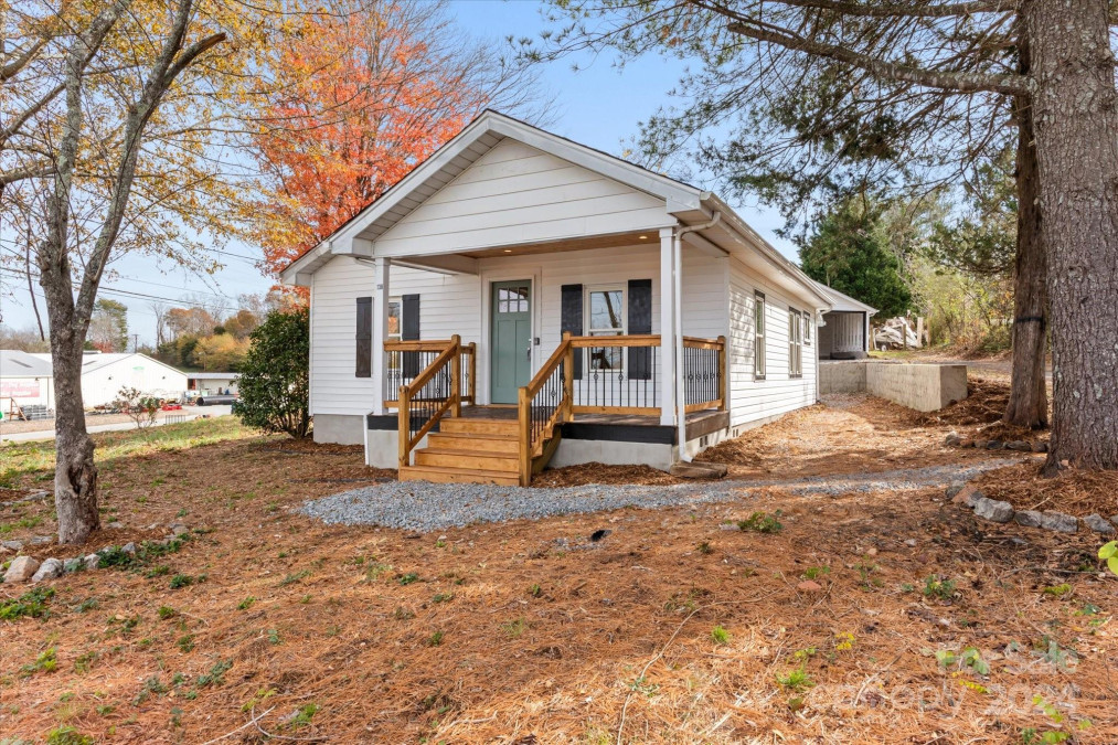 138 North St Rutherfordton, NC 28139