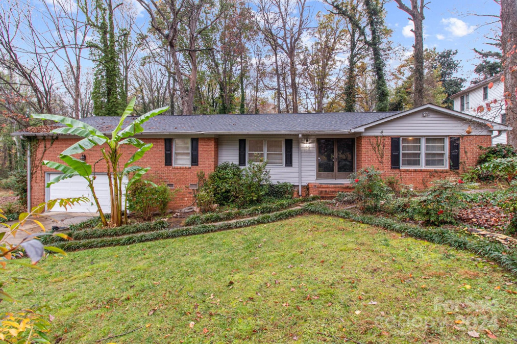 6641 Melody Ln Charlotte, NC 28215