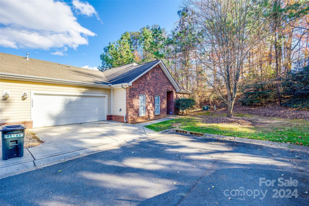 2023 Aragon Ln Gastonia, NC 28056