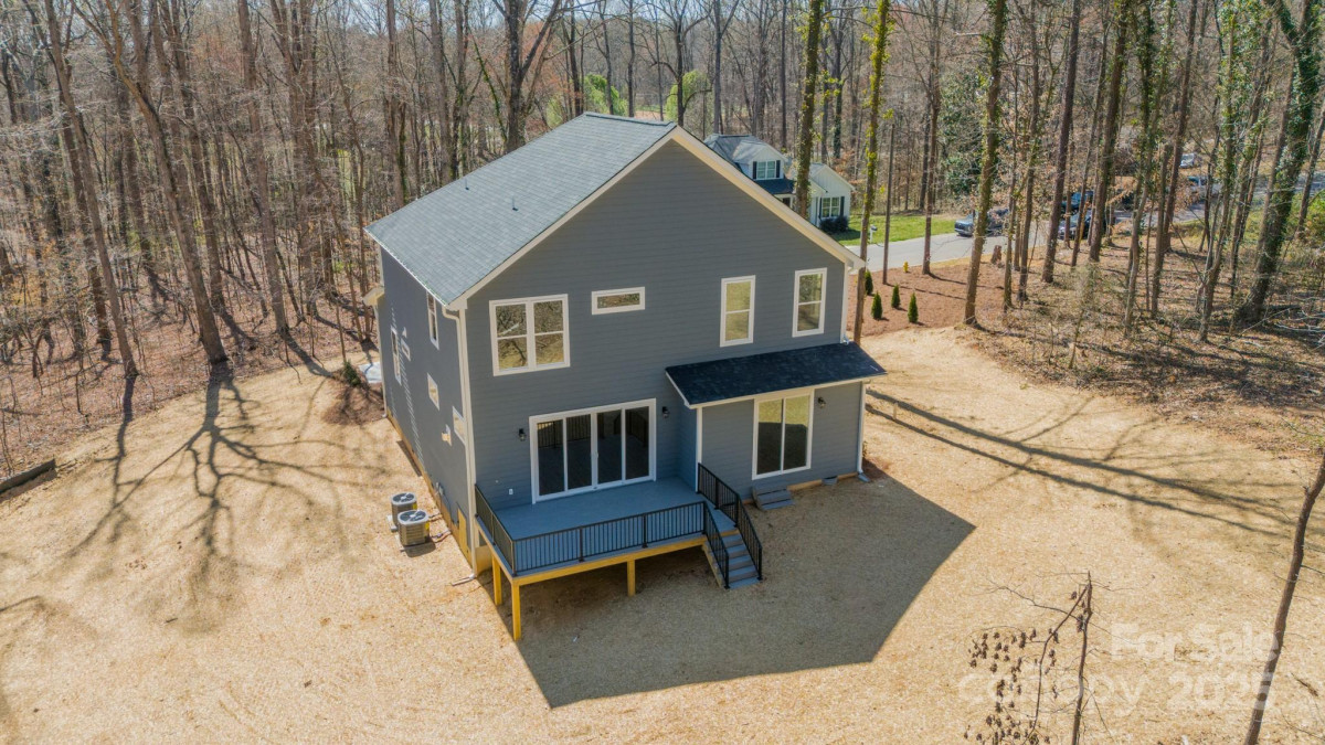 149 Pinewood St Troutman, NC 28166