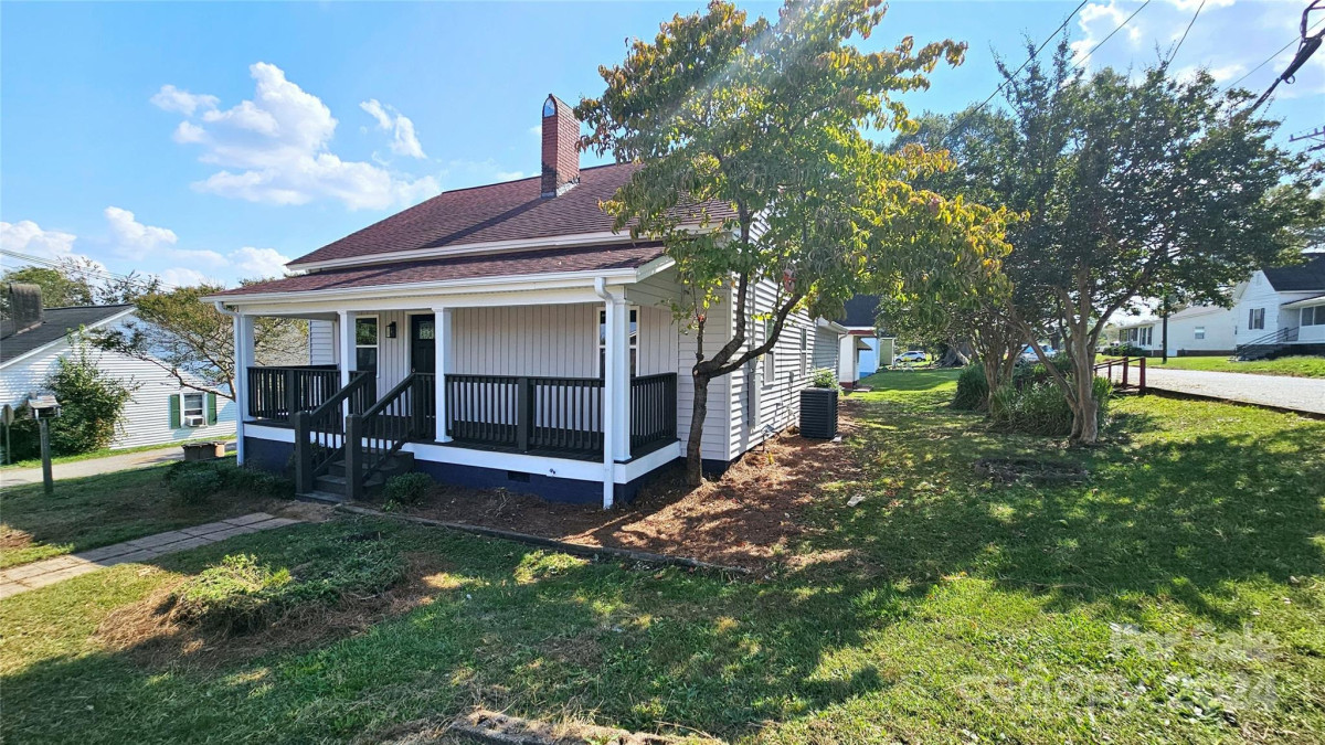 112 Pine St Shelby, NC 28152