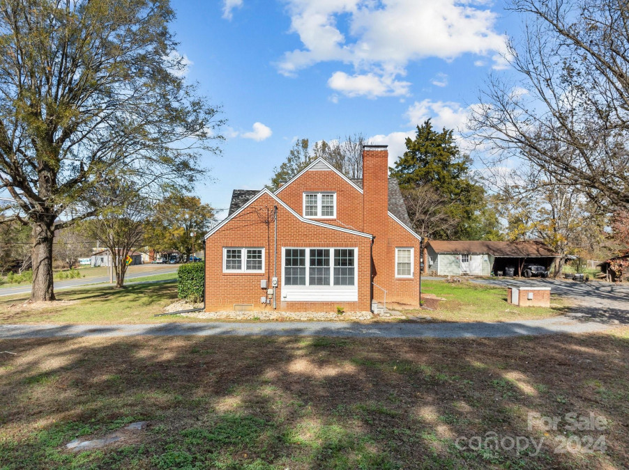 24694 Saint Martin Rd Albemarle, NC 28001