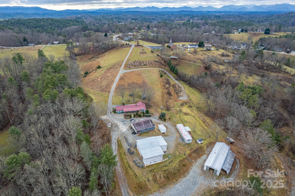 9 Eller Ford Rd Weaverville, NC 28787