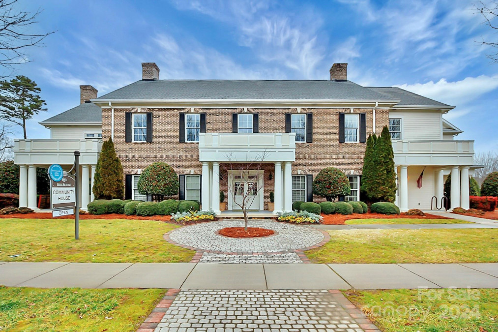 913 Deep River Way Waxhaw, NC 28173