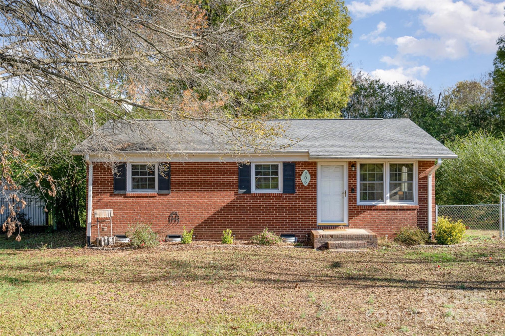 206 Winona Ave Kannapolis, NC 28081