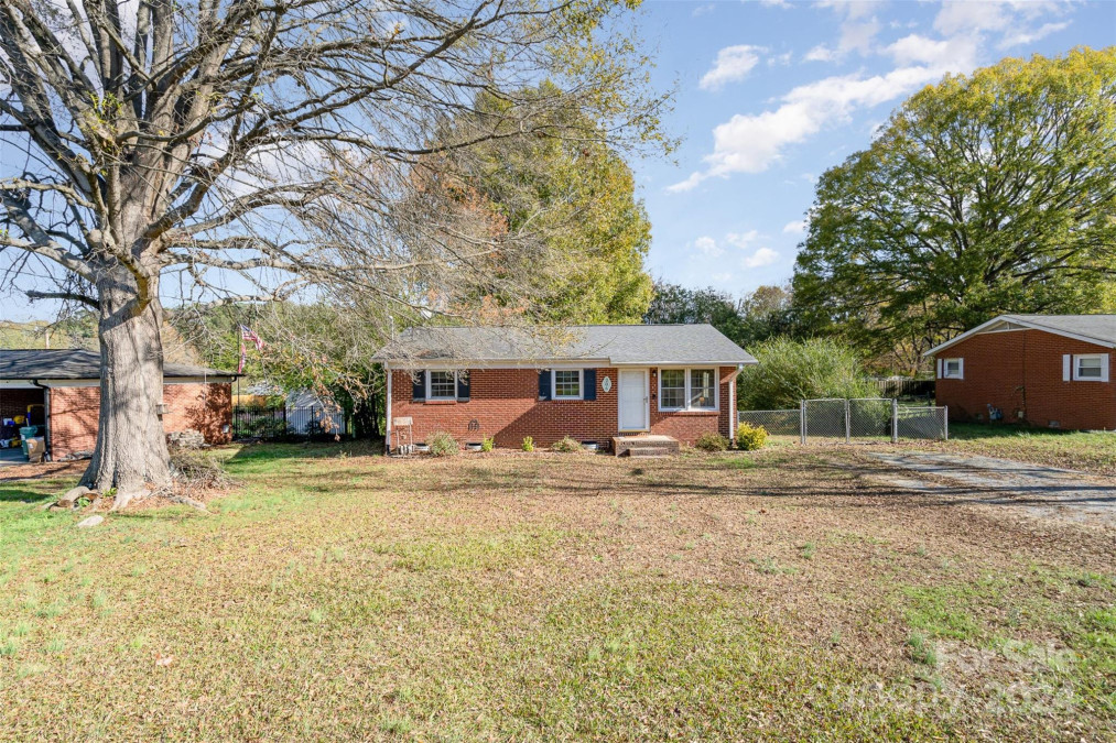 206 Winona Ave Kannapolis, NC 28081