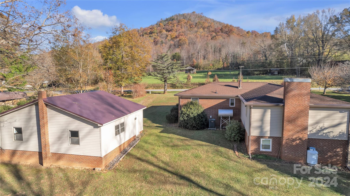 6027 Nc Hwy 16 None Taylorsville, NC 28681