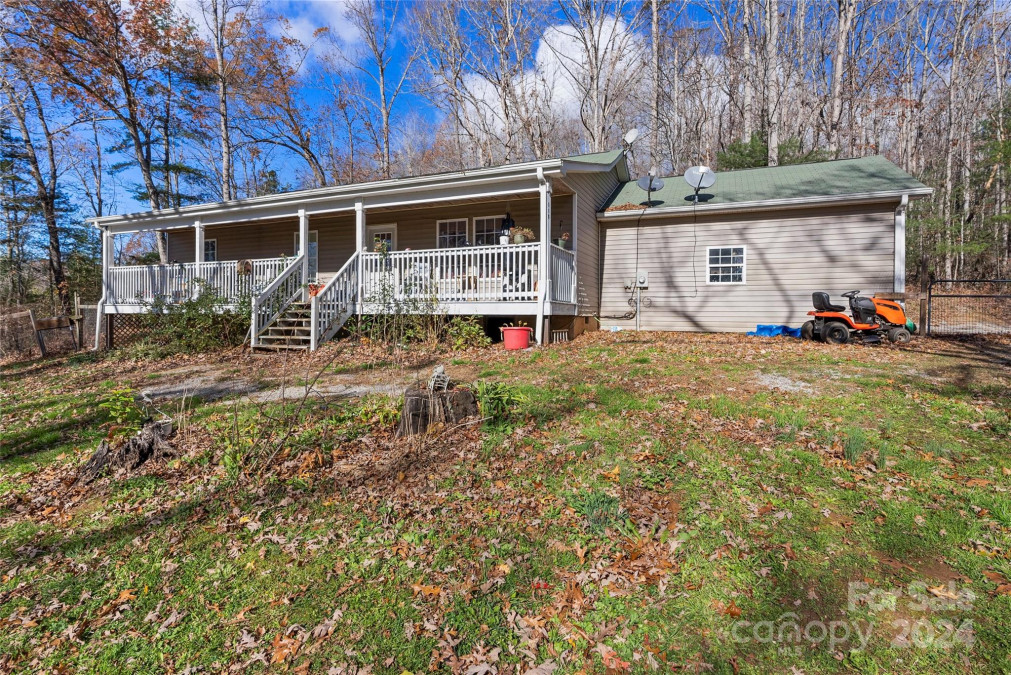 115 Huckleberry Rd Hendersonville, NC 28792