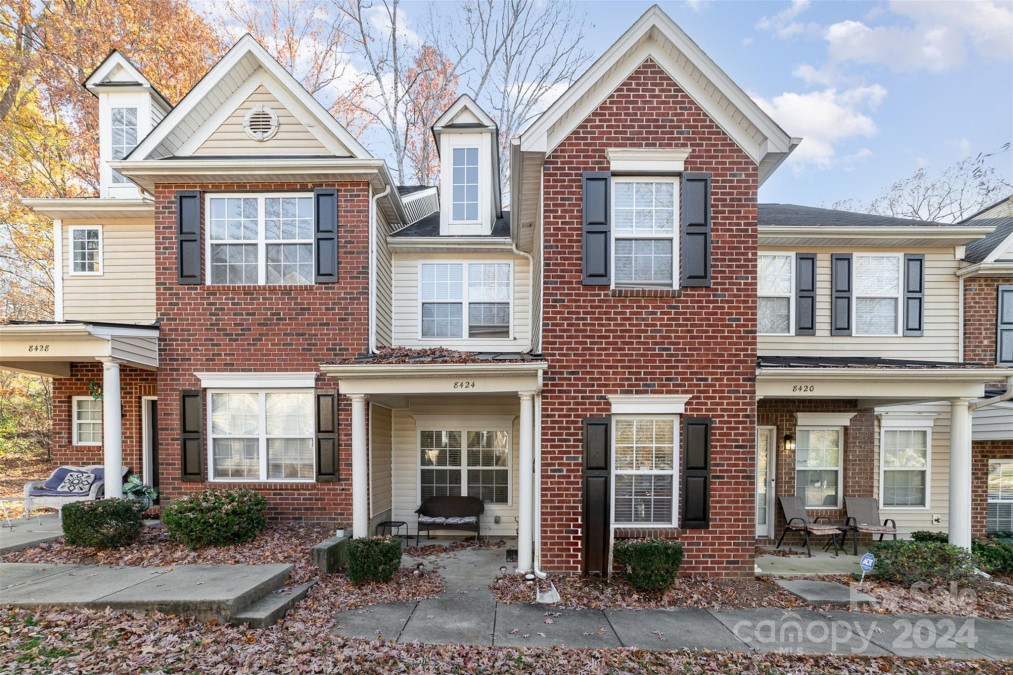 8424 Summerglen Cir Charlotte, NC 28227