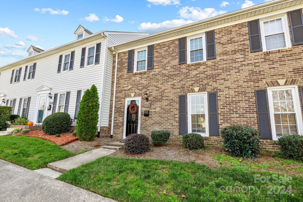 8093 Regent Park Ln Charlotte, NC 28210