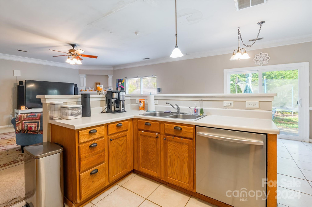 173 Jacobs Woods Cir Troutman, NC 28166